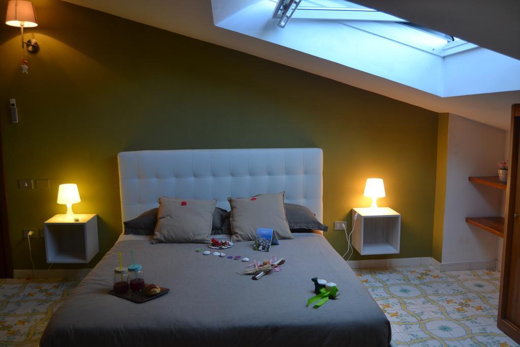 Un Tetto Di Stelle Deluxe Home Salerno Eksteriør bilde