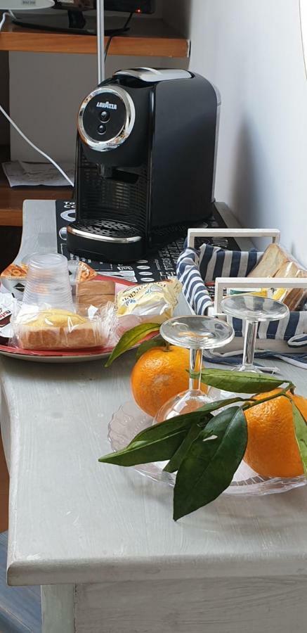 Un Tetto Di Stelle Deluxe Home Salerno Eksteriør bilde